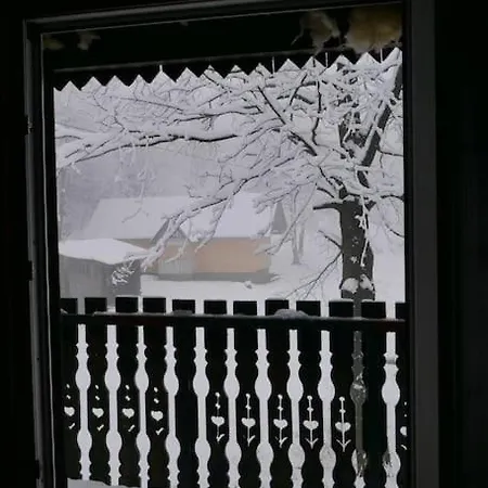 Chalé Chata Trapera Na Groniu